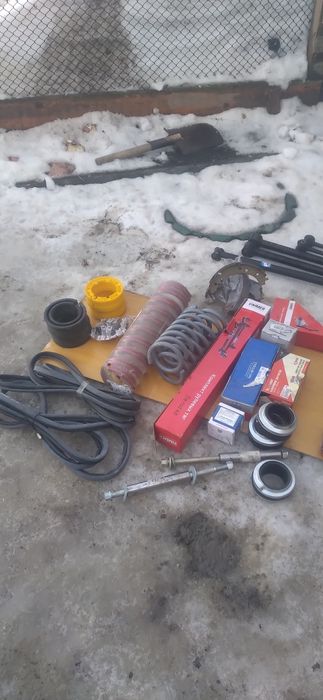 Продам ниву карбюратор 2004 год