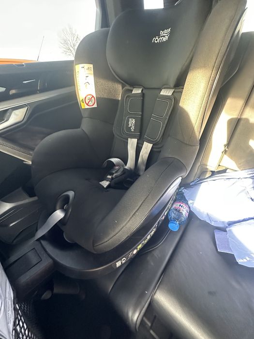 Столче за кола Britax Römer. Много запазвно
