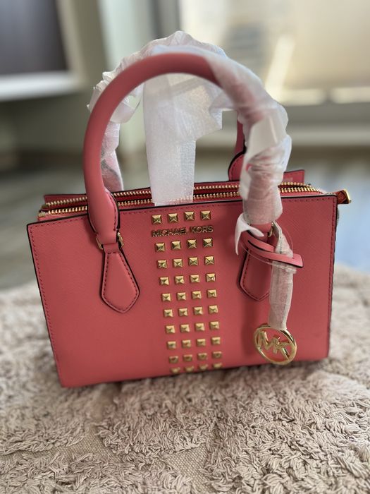 Оригинални чанти Michael Kors