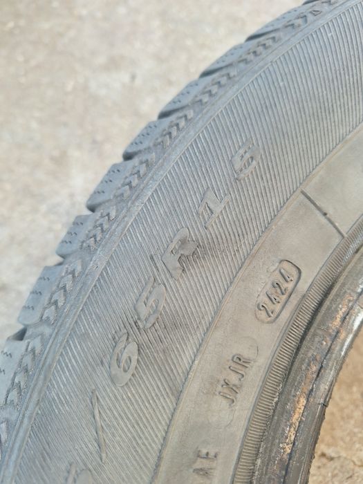 4б Зимни гуми Debica Frigo 2  195 /65/15 dot 2424