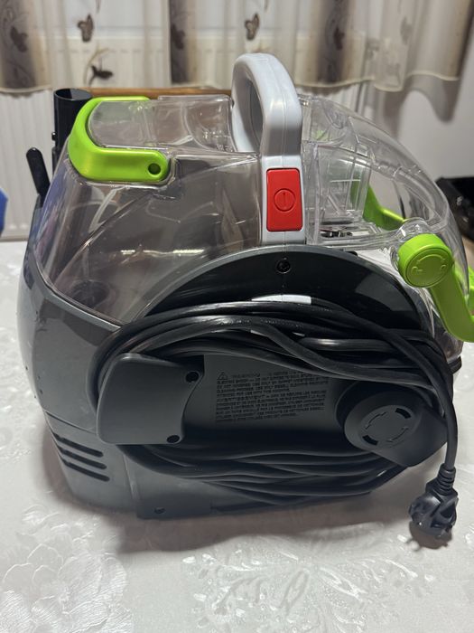 Перяща прахосмукачка BISSELL