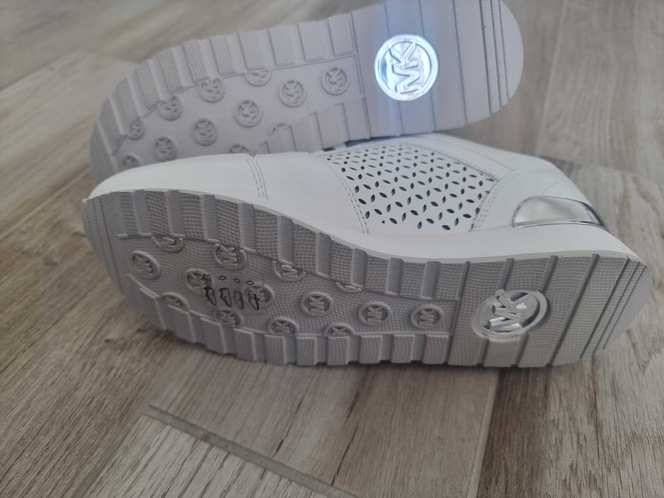 Michael Kors нови обувки 39 номер