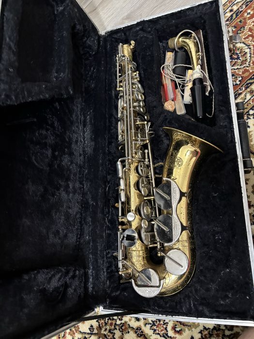 Amati Kralica Saksafon (Саксафон)