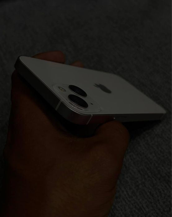 Продам iphone 13