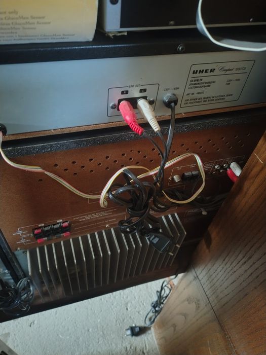 Linii Uher și Universum argintiu