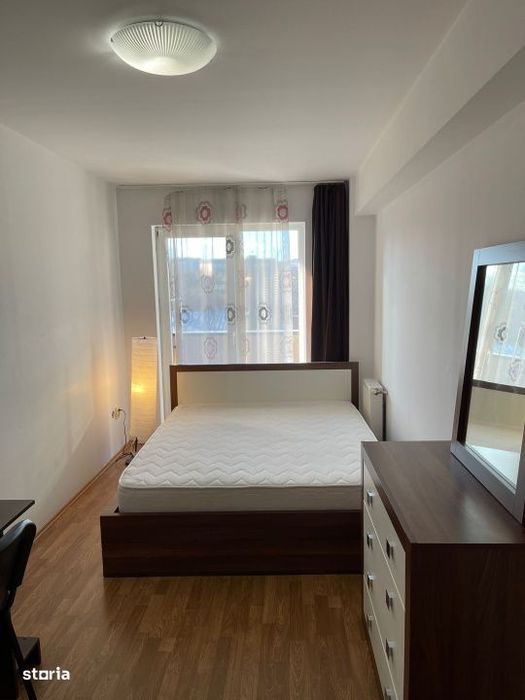 Apartament de 2 camere, semidecomandat, 54 mp + balcon 7 mp, Strada Mo