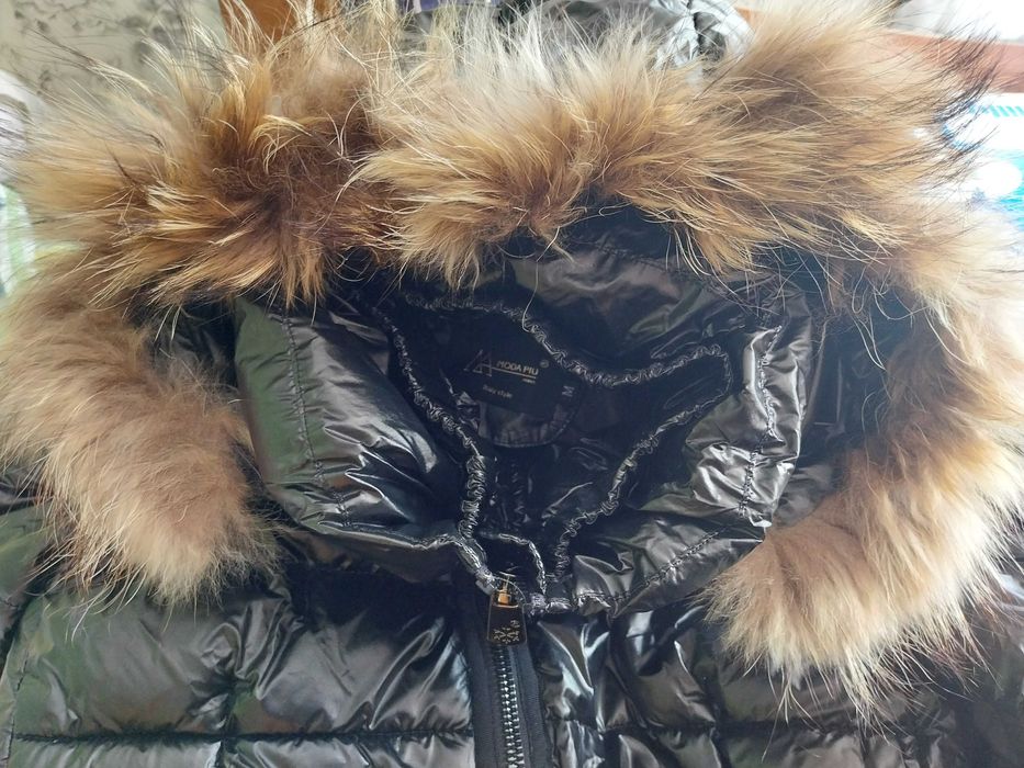 Зимно яке с пухена качулка