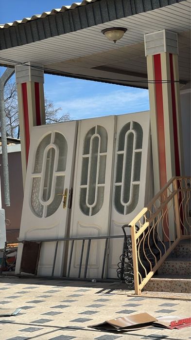 Б/У есиктер сатылады, таза агаш