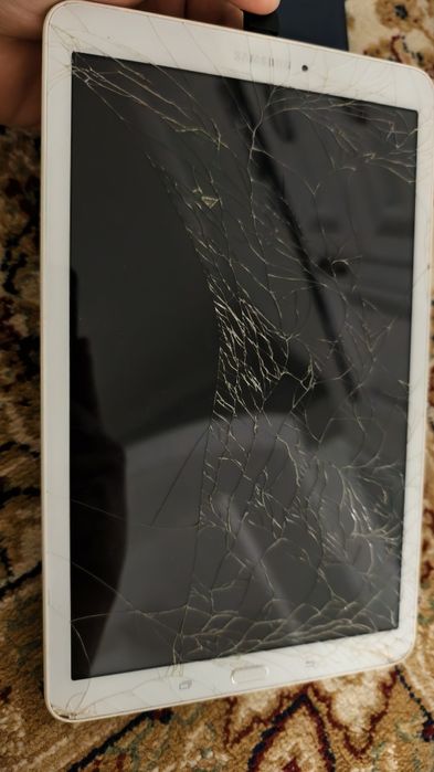 Планшет Galaxy tab E