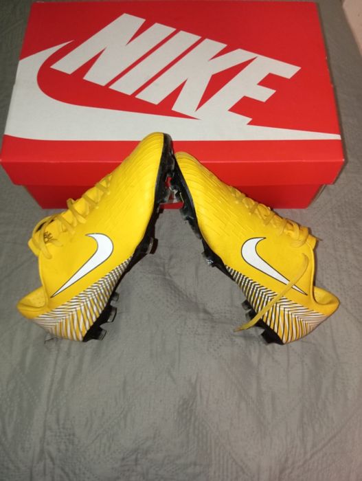 Бутонки за футбол Nike mercurial vapor 12 elite neymar fg jr.