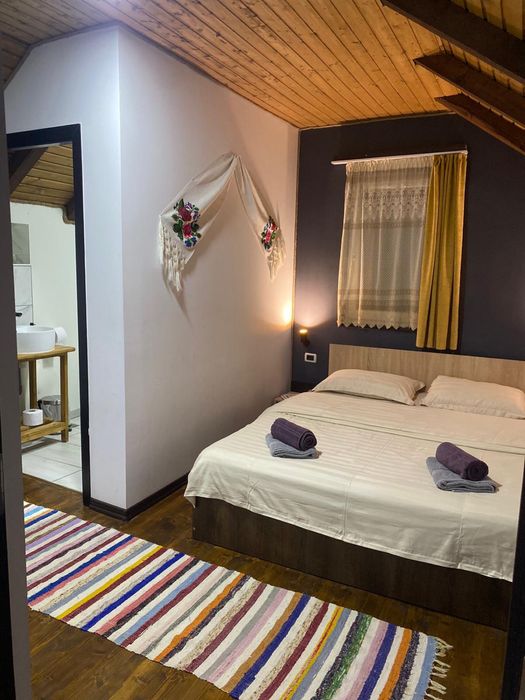 Cazare Cabana La Batranu Borsa