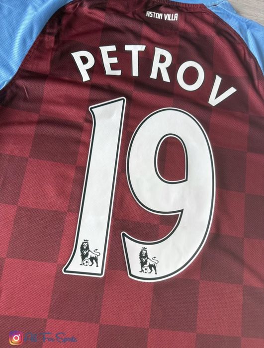Nike / Aston Villa / Petrov