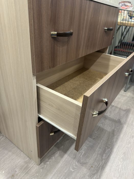 Продам комод почти новый