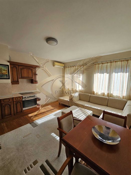 Дава се под наем Тристаен апартамент в Варна, ВИНС - 90 кв.м за 750 € - Снимка #1