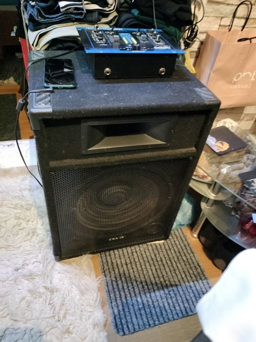 Boxa activa Skytec pe 15 " 70w Lemn.
