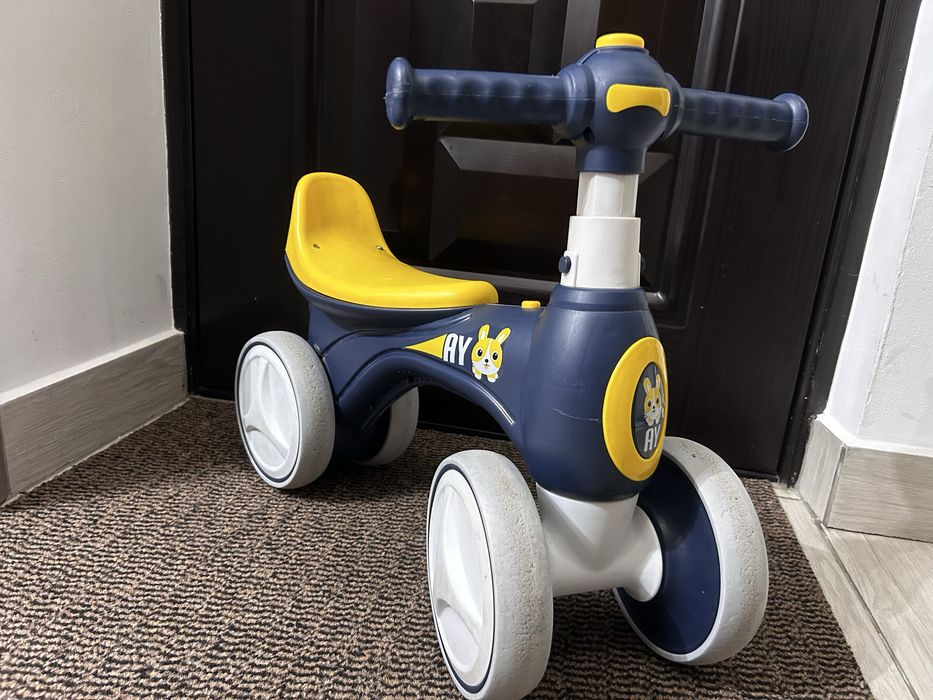 Bicicleta fara pedale pentru copii mici 1-3 ani, cu 4 roti, 211AY bleumarin