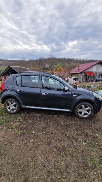 VÂND dacia  sandero stepway 2010
