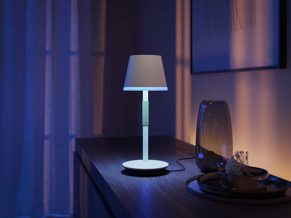 Veioză portabilă albă PHILIPS HUE 6.2W, White and Color Ambiance