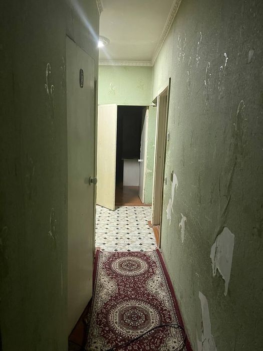 Uy sotiladi Zangiota myasokombinatda 3 xonali 78 k