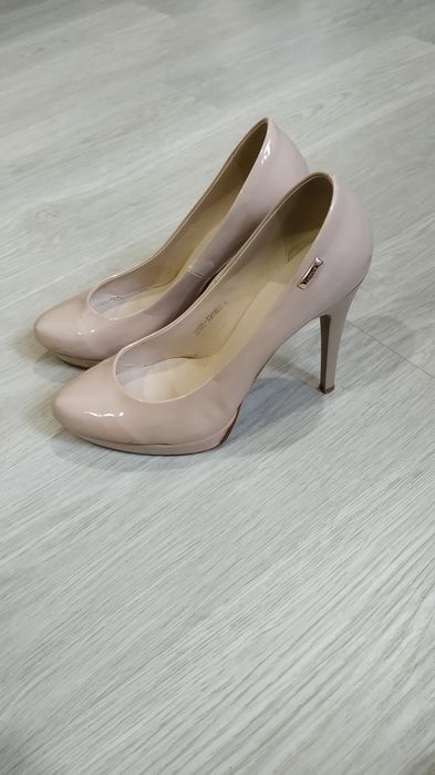 Туфли женские лакированные