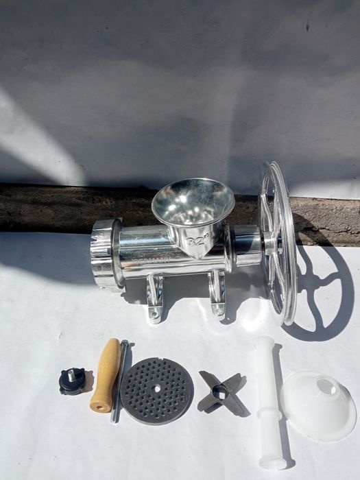 Месомелачка GERMANIA алуминиева 32