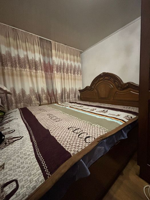 Спальный гарнитур б/у