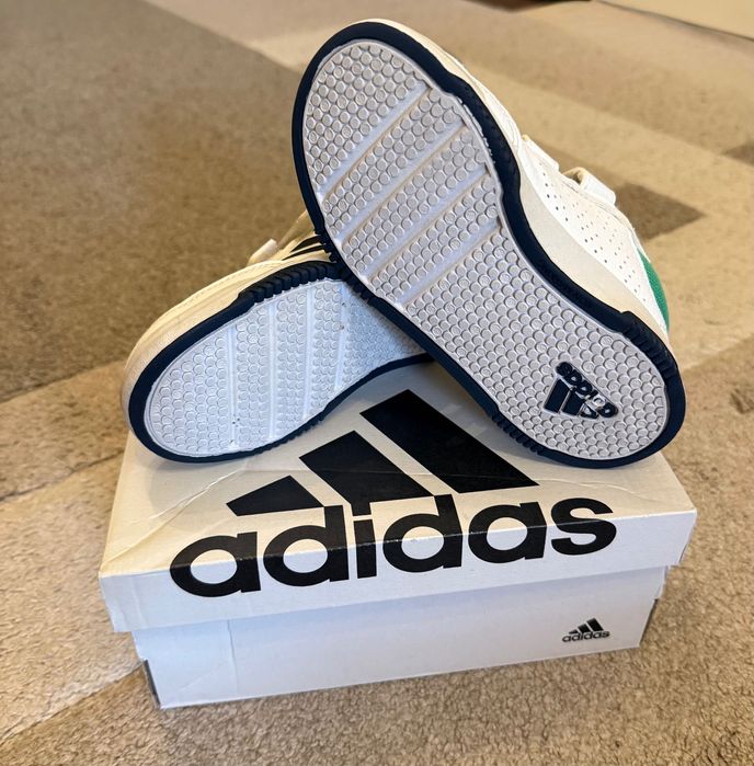 Детски маратонки Adidas, 27ми номер