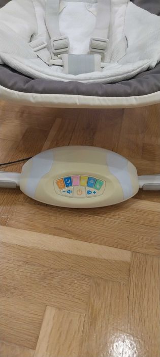 Бебешка музикална люлка