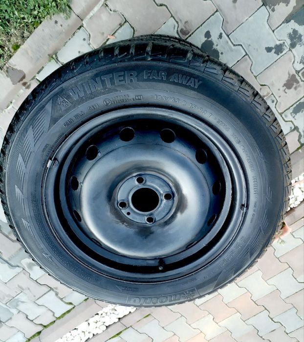 Set roți iarnă Dacia Logan R15 | Anvelope de iarnă | Stare foarte bună