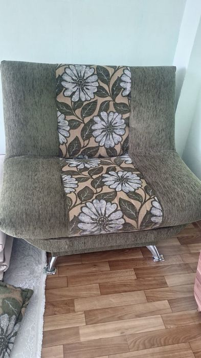 Продается уголок, пр-во Россия