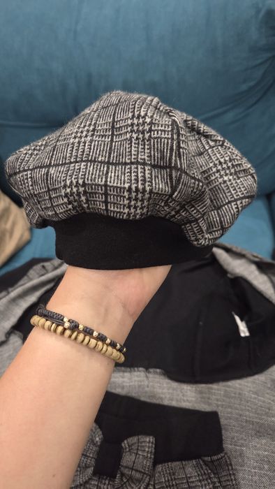 Продавам момичешко кокетно  комплектче