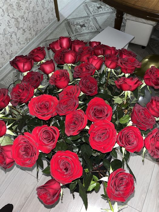 Цветы Гигант роза 51 шт