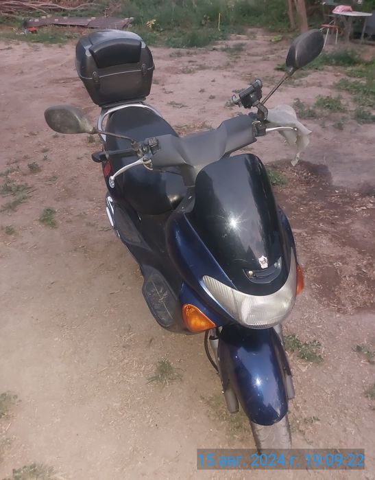 Скутер Сузуки Авенис 150