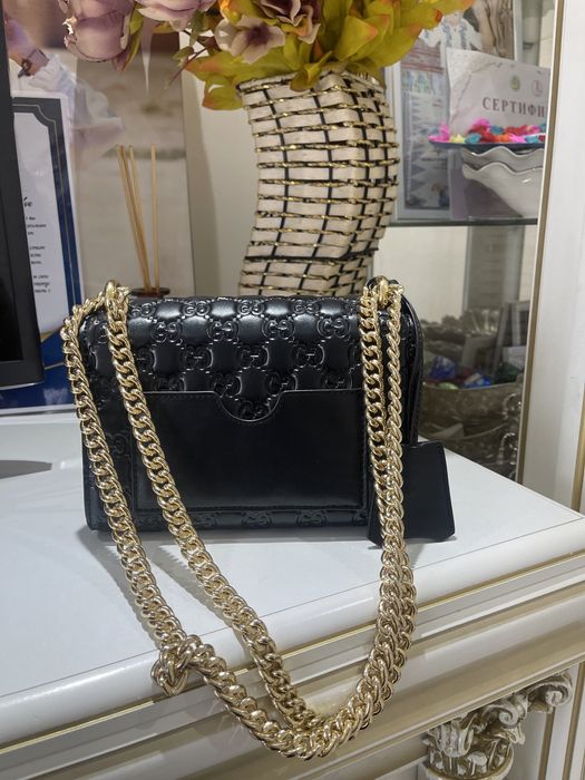 Продам сумку Gucci