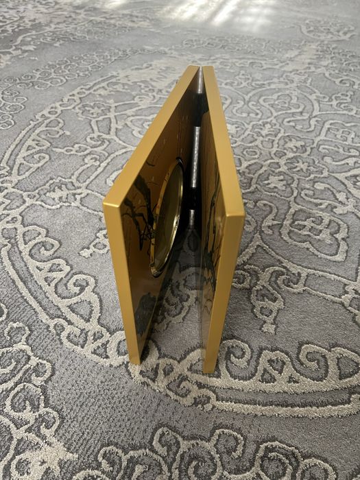 Часы книжка, дерево