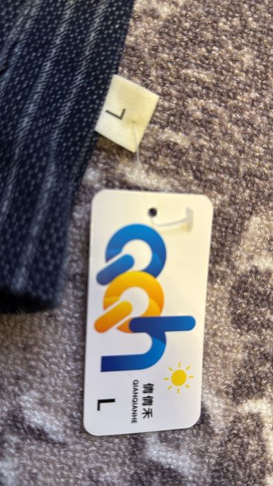 Костюм 3ка новый L