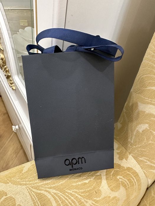 Пусеты Graff бабочки от APM Monaco