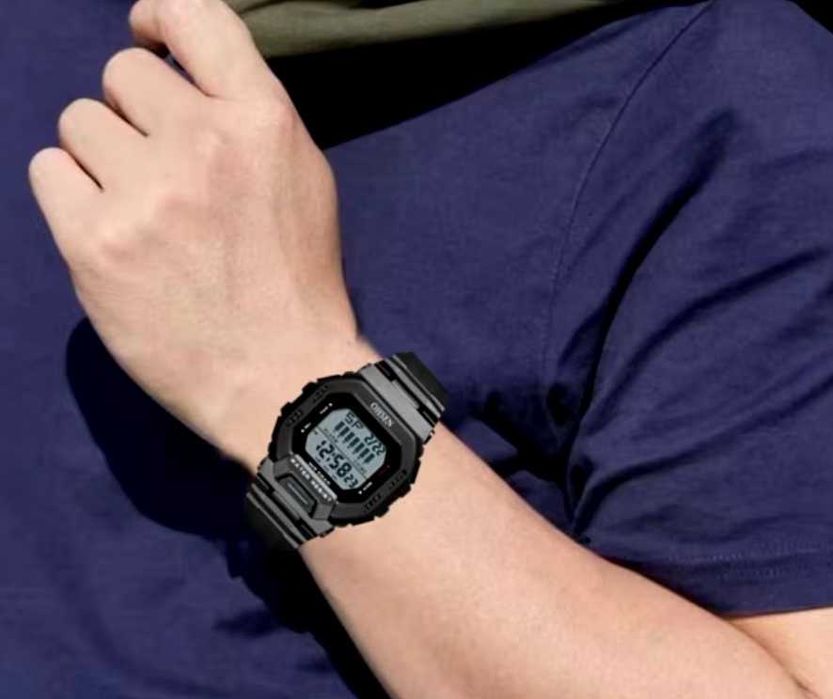 OHSEN Мъжки ръчен спортен цифров часовник водоустойчив дата, месец