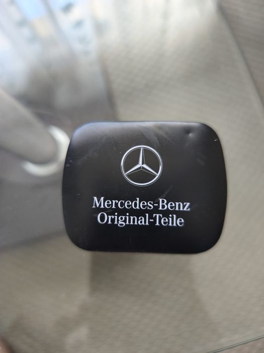 Cutie metalica Mercedes Benz