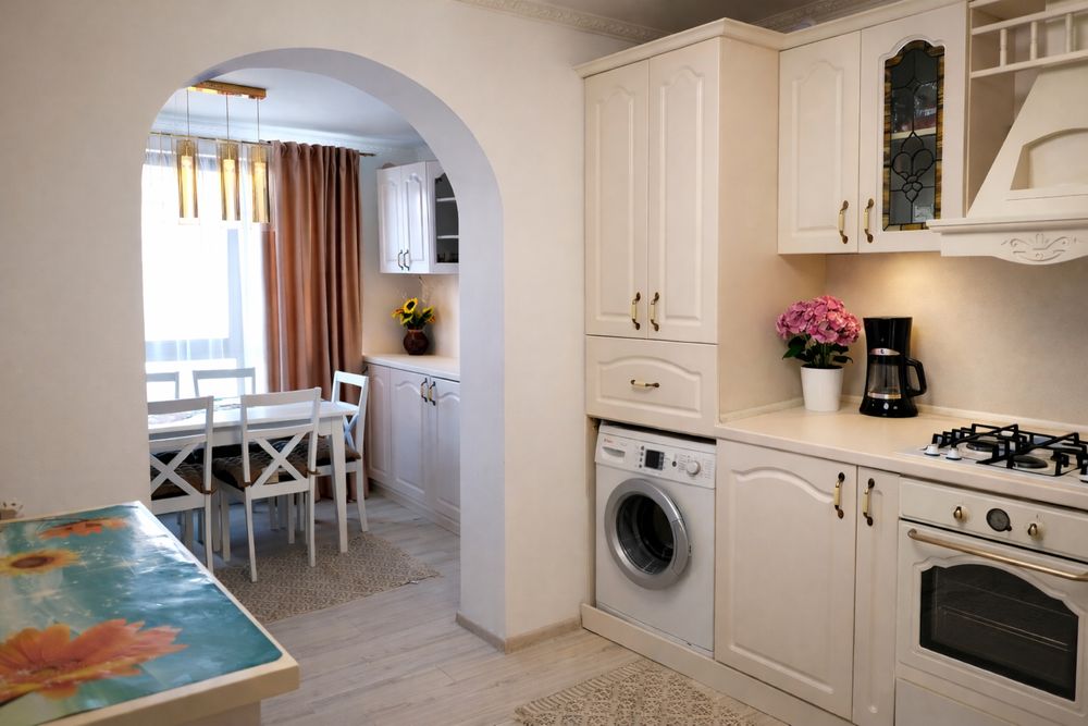Apartament 3 camere, 74 mp – finisaje de lux -parcare  - zona Tătărași