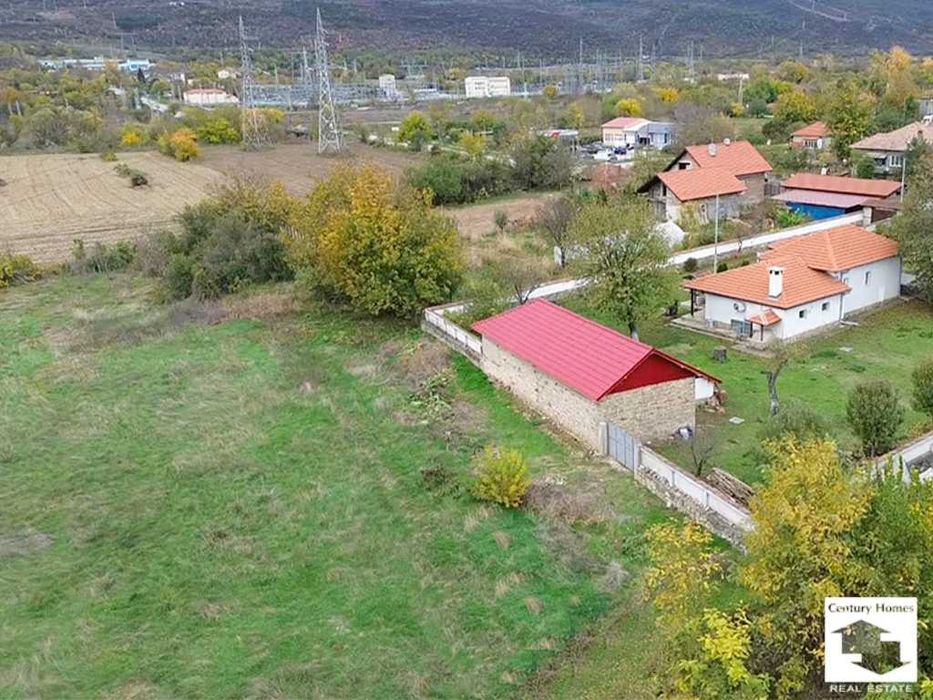 120388 Два съседни парцела в регулация в с. Първомайци, В. Търново