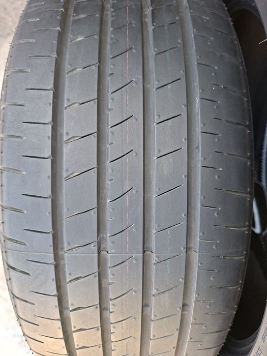 Продам шины. 235/45/18  бриджистон