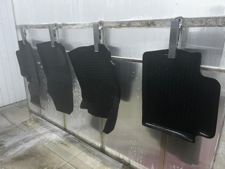 Продам резиновые коврики