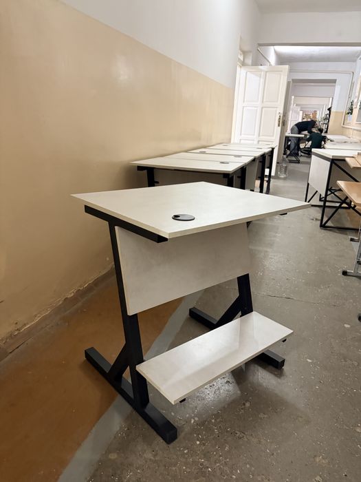 Стол Парта Компьютерный одно местный от цеха OOO ''BON art PROJECT