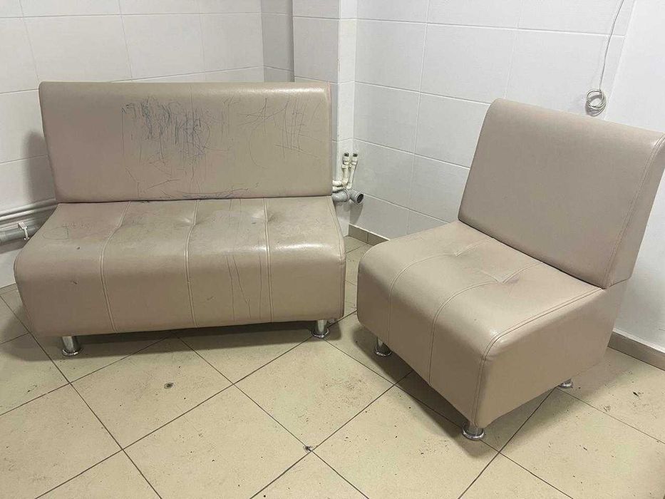 продается офисные диван и кресло