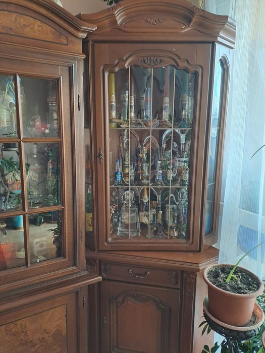 Старинни витрини