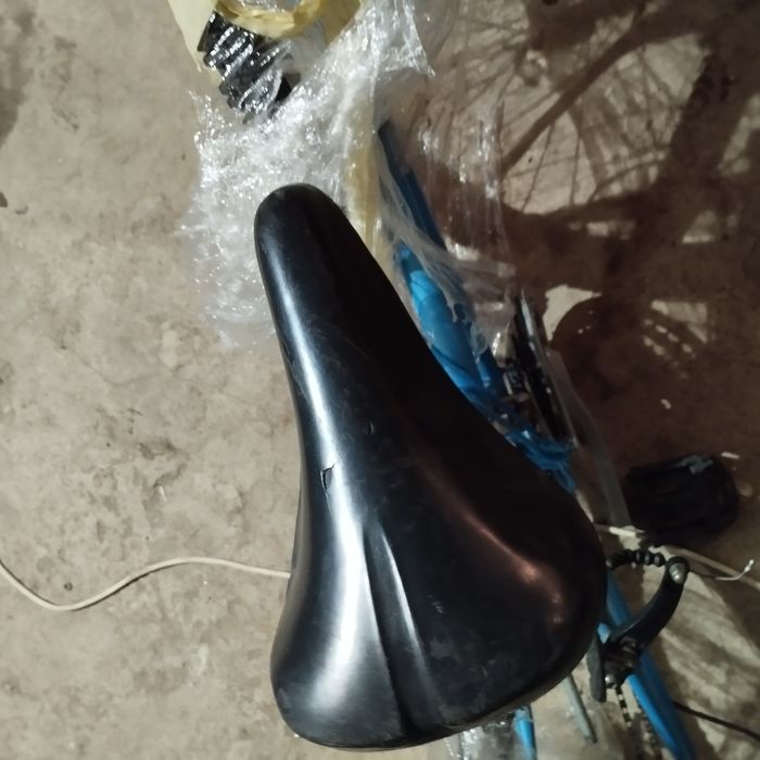 Bicicletă, cauciucuri de 24