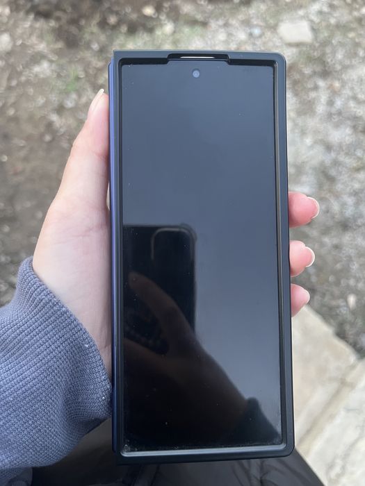 Samsung Galaxy z fold 6