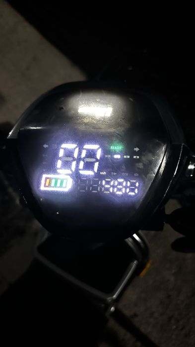 Продам электровелосипед ск8