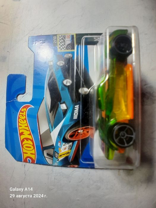 Hot wheels модели 1/64
